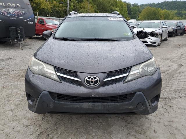 Toyota RAV4 Le Image 9