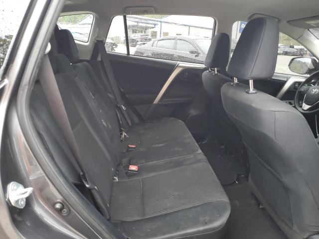 Toyota RAV4 Le Image 10