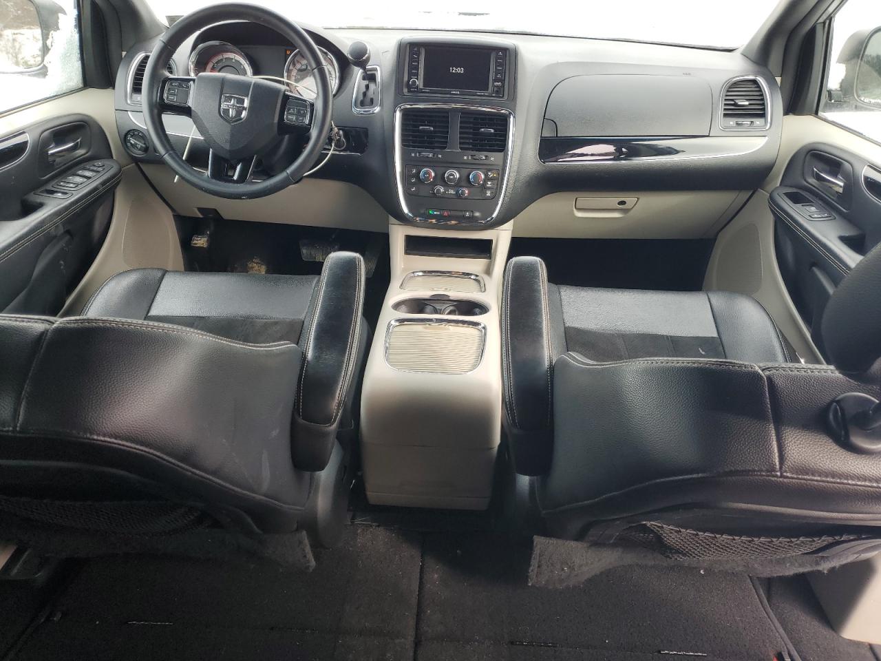 Dodge Caravan Sxt Image 12