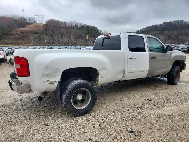 Chevrolet Silverado K3500 Image 8