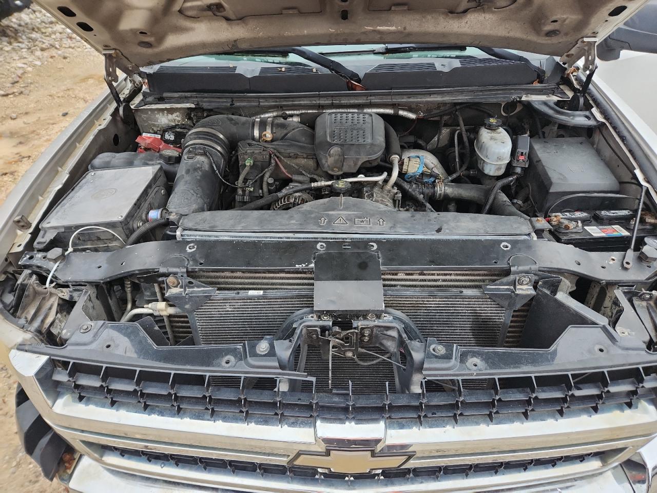 Chevrolet Silverado K3500 Image 9