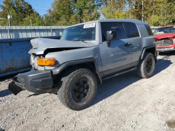  Salvage Toyota FJ Cruiser
