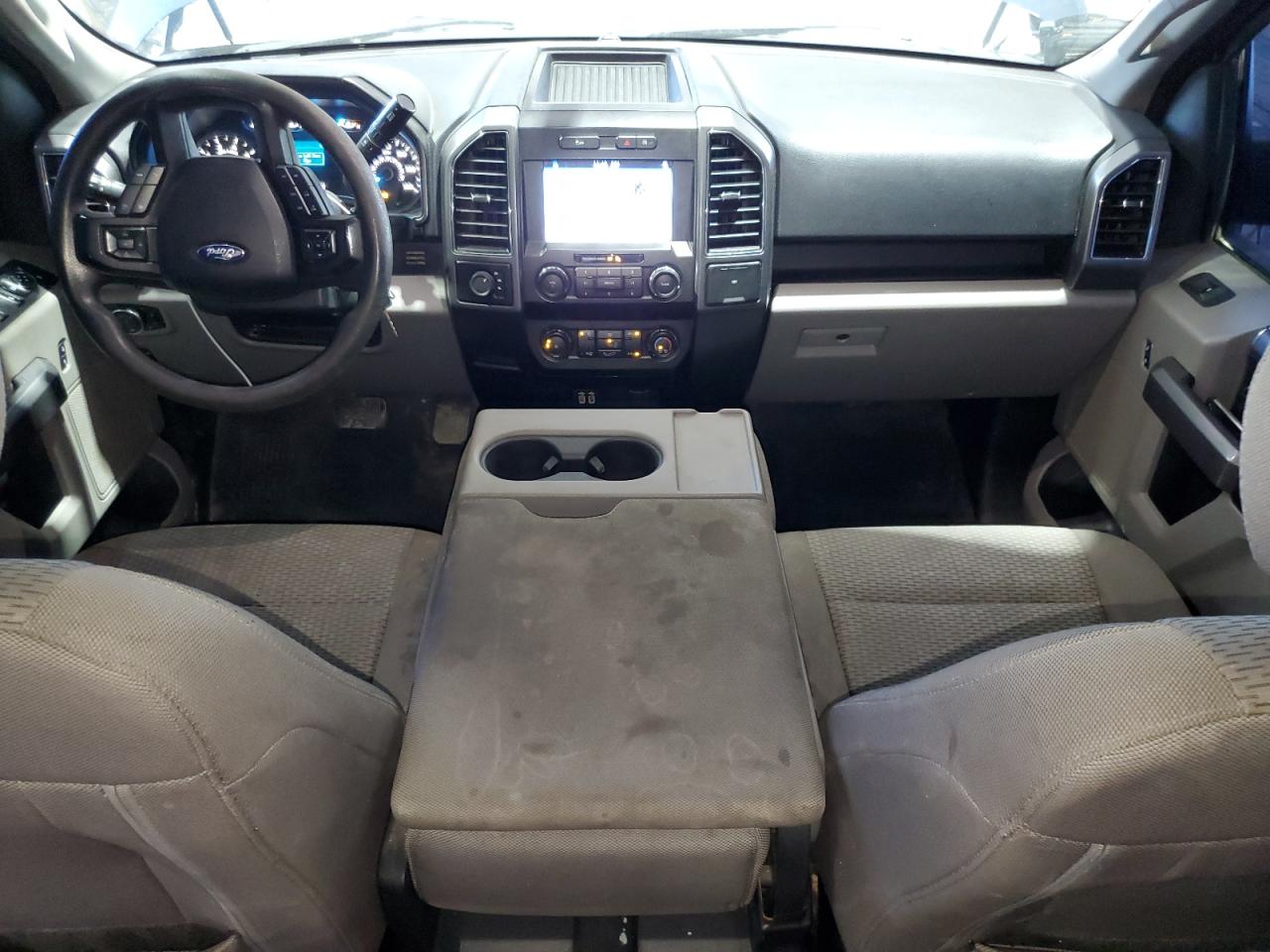 Ford F-150 Supercrew Image 8