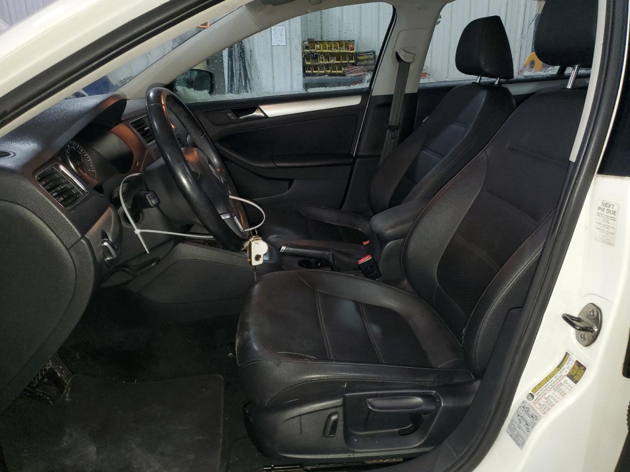 Volkswagen Jetta Se Image 12