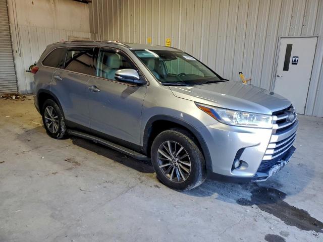 Toyota Highlander Se Image 2