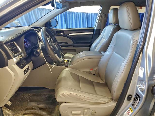 Toyota Highlander Se Image 11