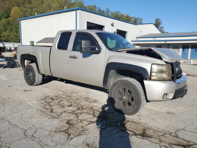 Chevrolet Silverado K1500 Image 2