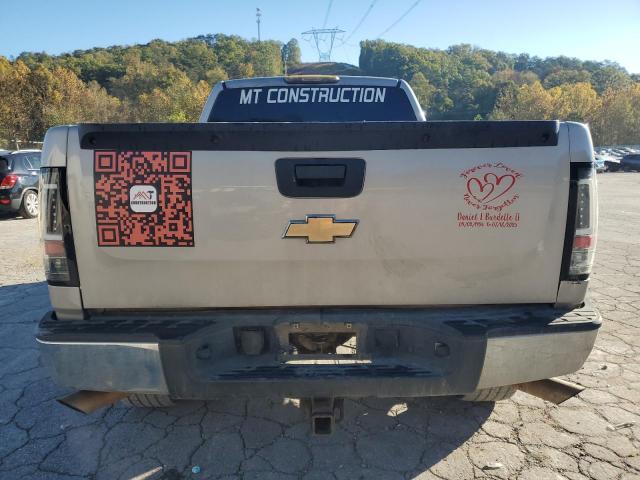 Chevrolet Silverado K1500 Image 7