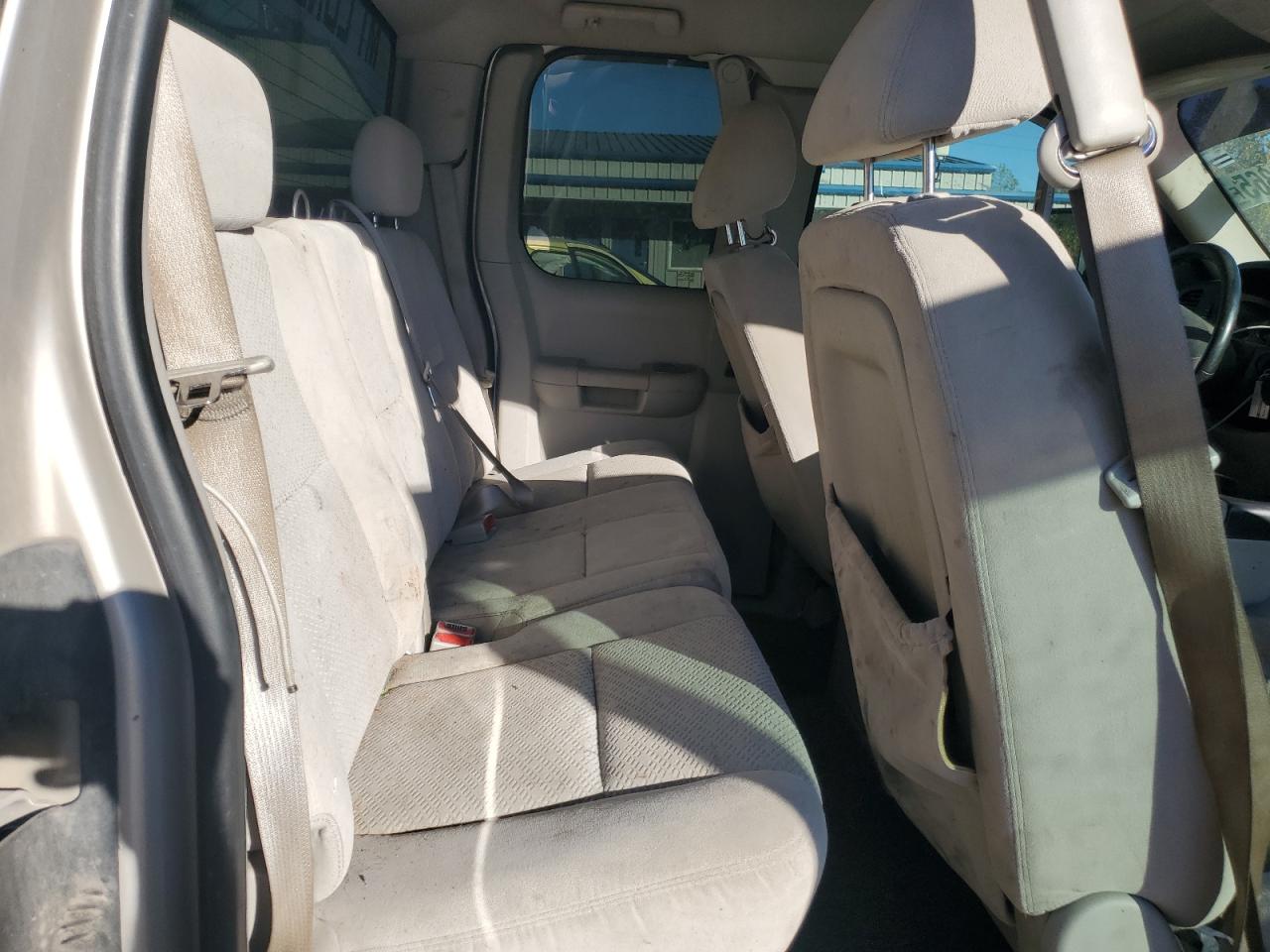 Chevrolet Silverado K1500 Image 11