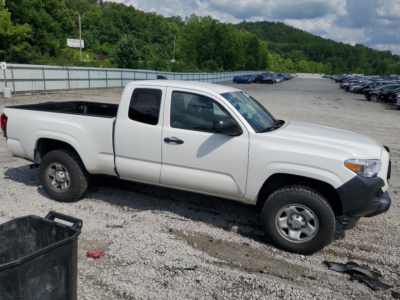 Toyota Tacoma Access Cab Image 7