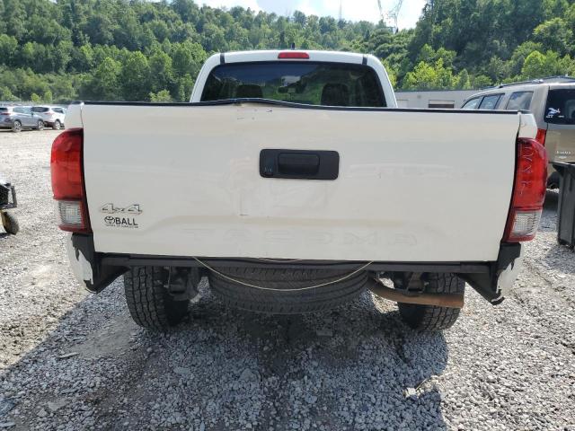 Toyota Tacoma Access Cab Image 4