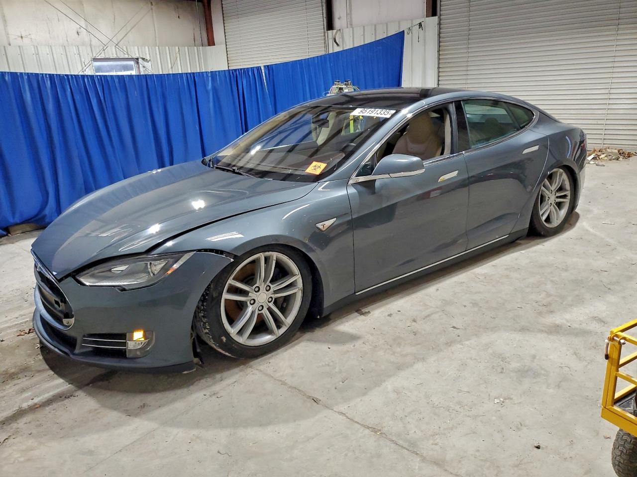 Tesla Model S Image 1