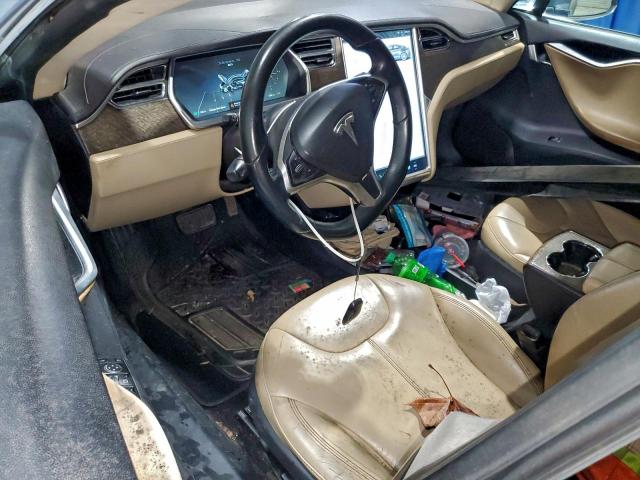 Tesla Model S Image 5