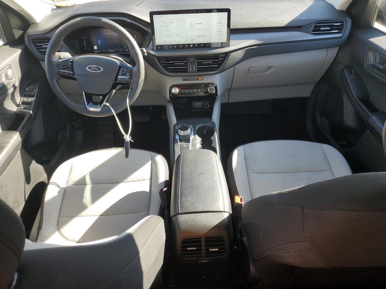 Ford Escape Active Image 4