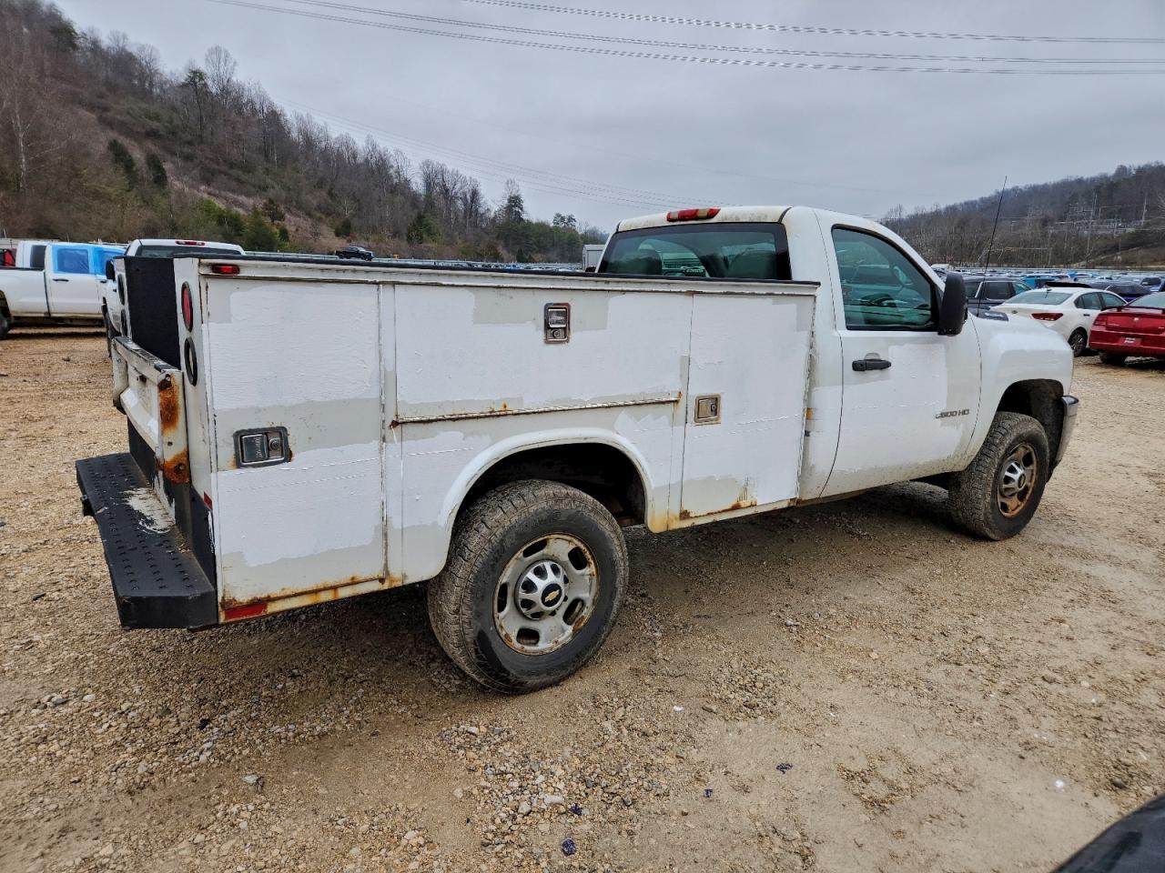 Chevrolet Silverado C2500 Heavy Duty Image 4