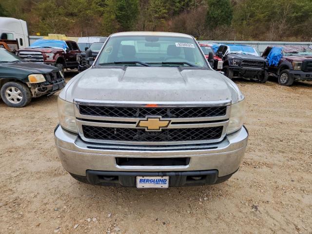 Chevrolet Silverado C2500 Heavy Duty Image 9