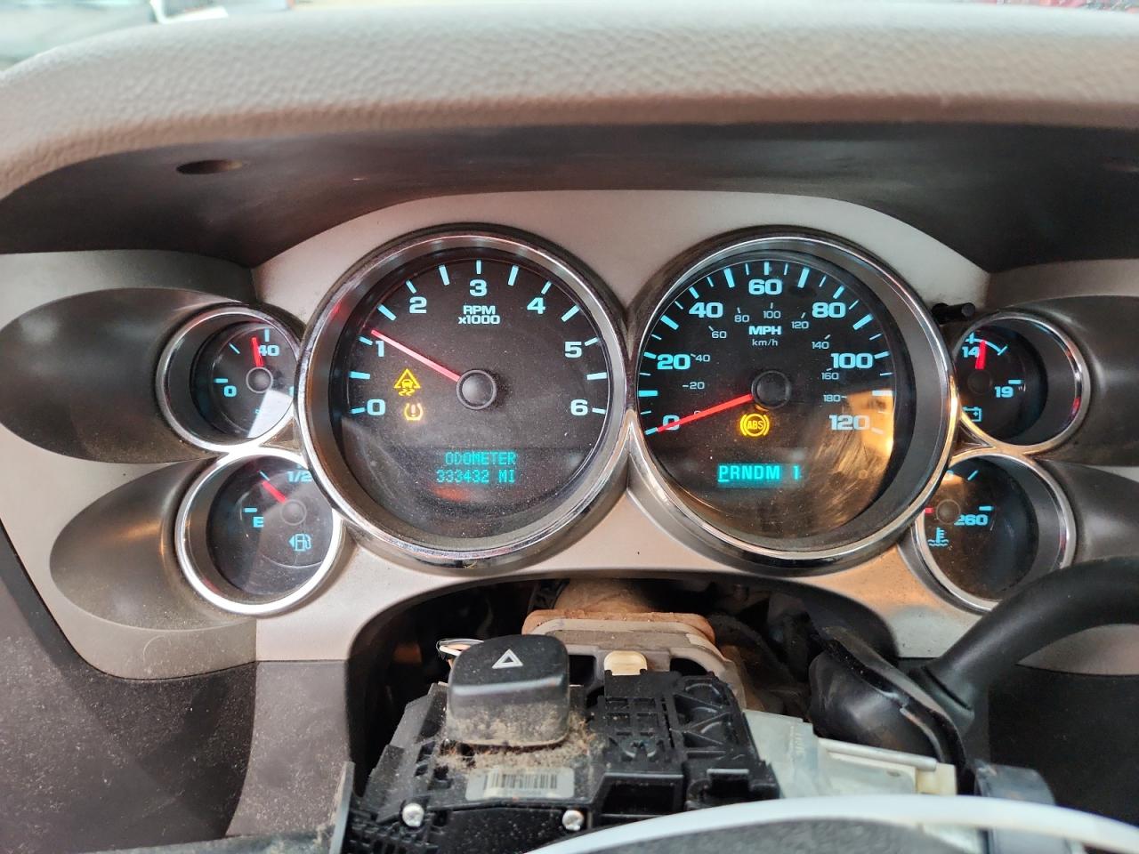 Chevrolet Silverado C2500 Heavy Duty Image 10