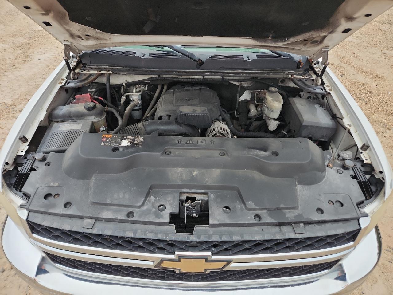 Chevrolet Silverado C2500 Heavy Duty Image 11