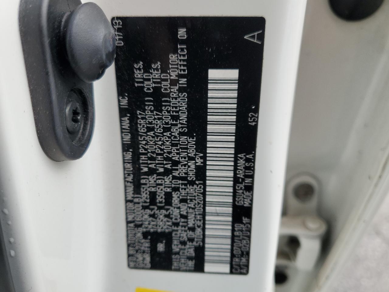 Toyota Highlander Base Image 11