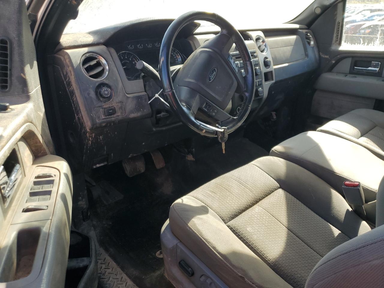 Ford F-150 Super Cab Image 11