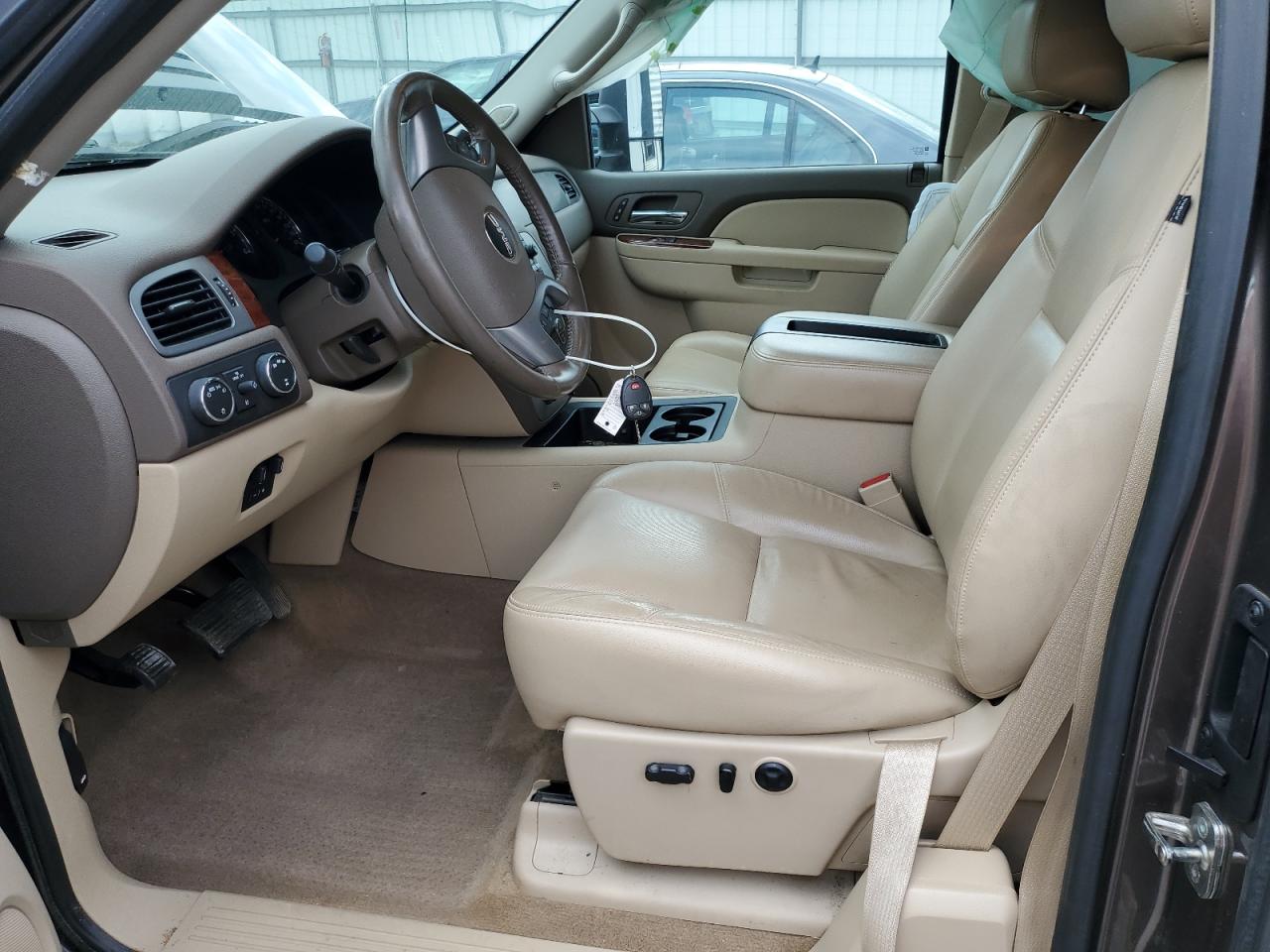 GMC Sierra K2500 Slt Image 9