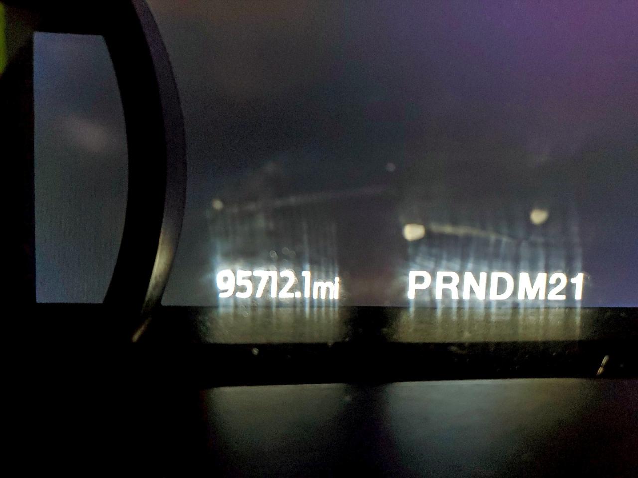 Ford Econoline E350 Super Duty Cutaway Van Image 2