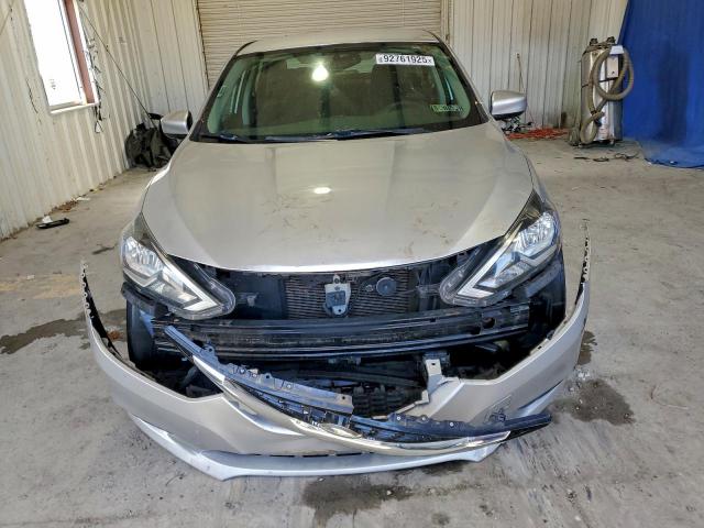 Nissan Sentra S Image 4