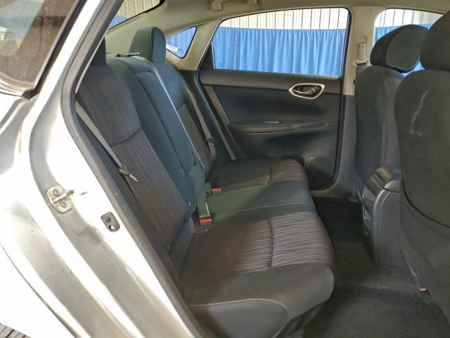 Nissan Sentra S Image 9