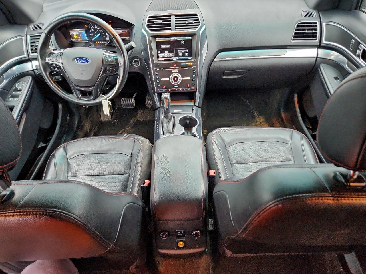 Ford Explorer Sport Image 9