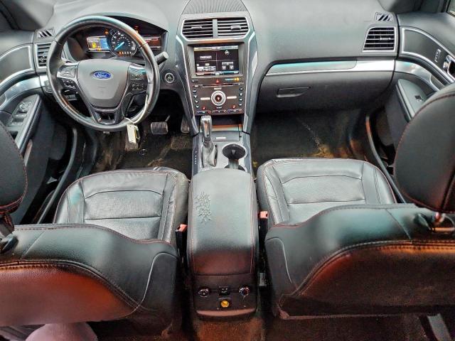 Ford Explorer Sport Image 9