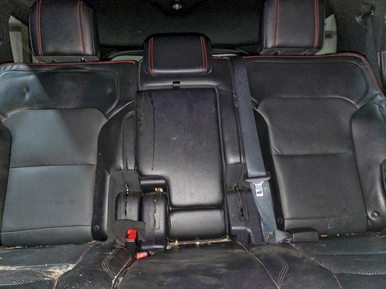 Ford Explorer Sport Image 7