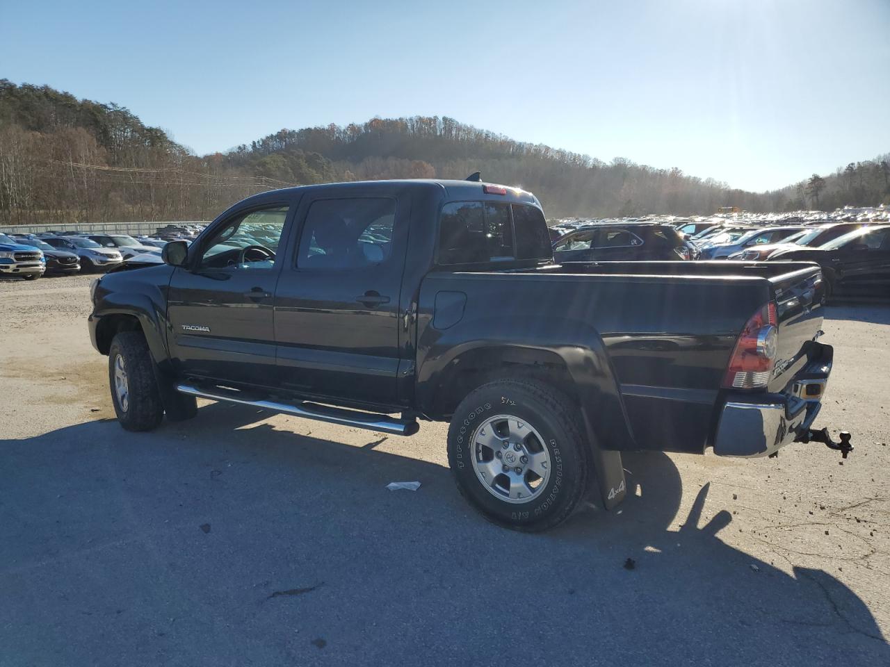 Toyota Tacoma Double Cab Image 8