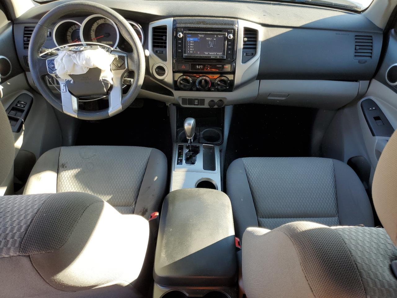 Toyota Tacoma Double Cab Image 11