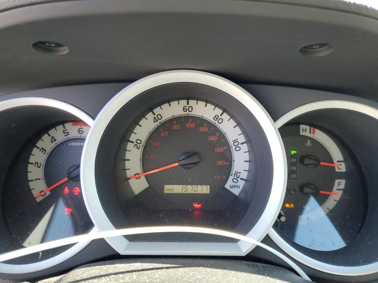 Toyota Tacoma Double Cab Image 12