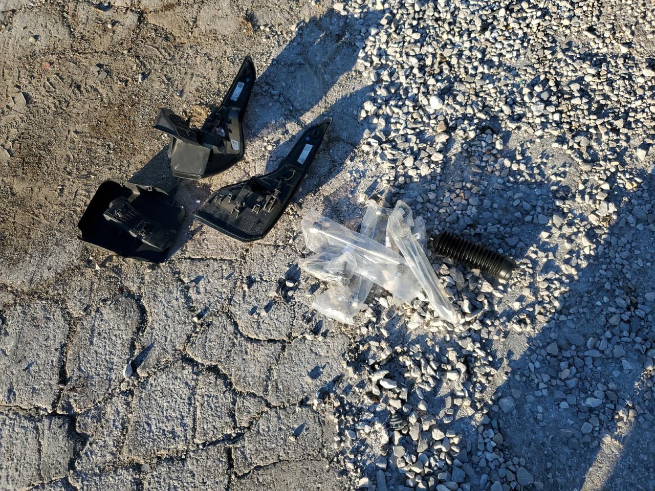 Ford Escape Titanium Image 11