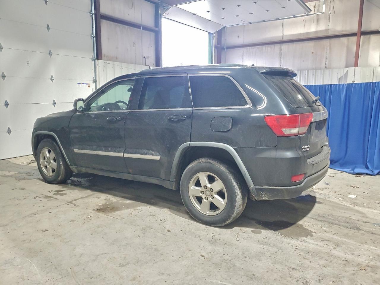 Jeep Grand Cherokee Laredo Image 13