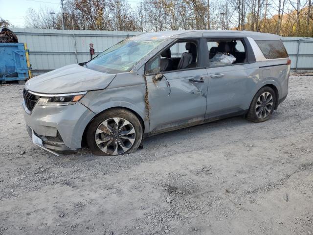  Salvage Kia Carnival