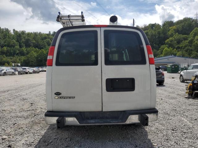 Chevrolet Express Image 8