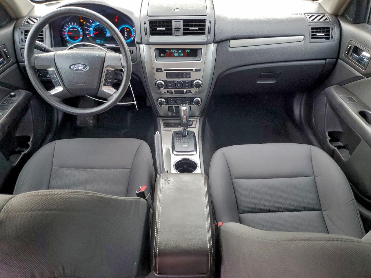 Ford Fusion Se Image 10