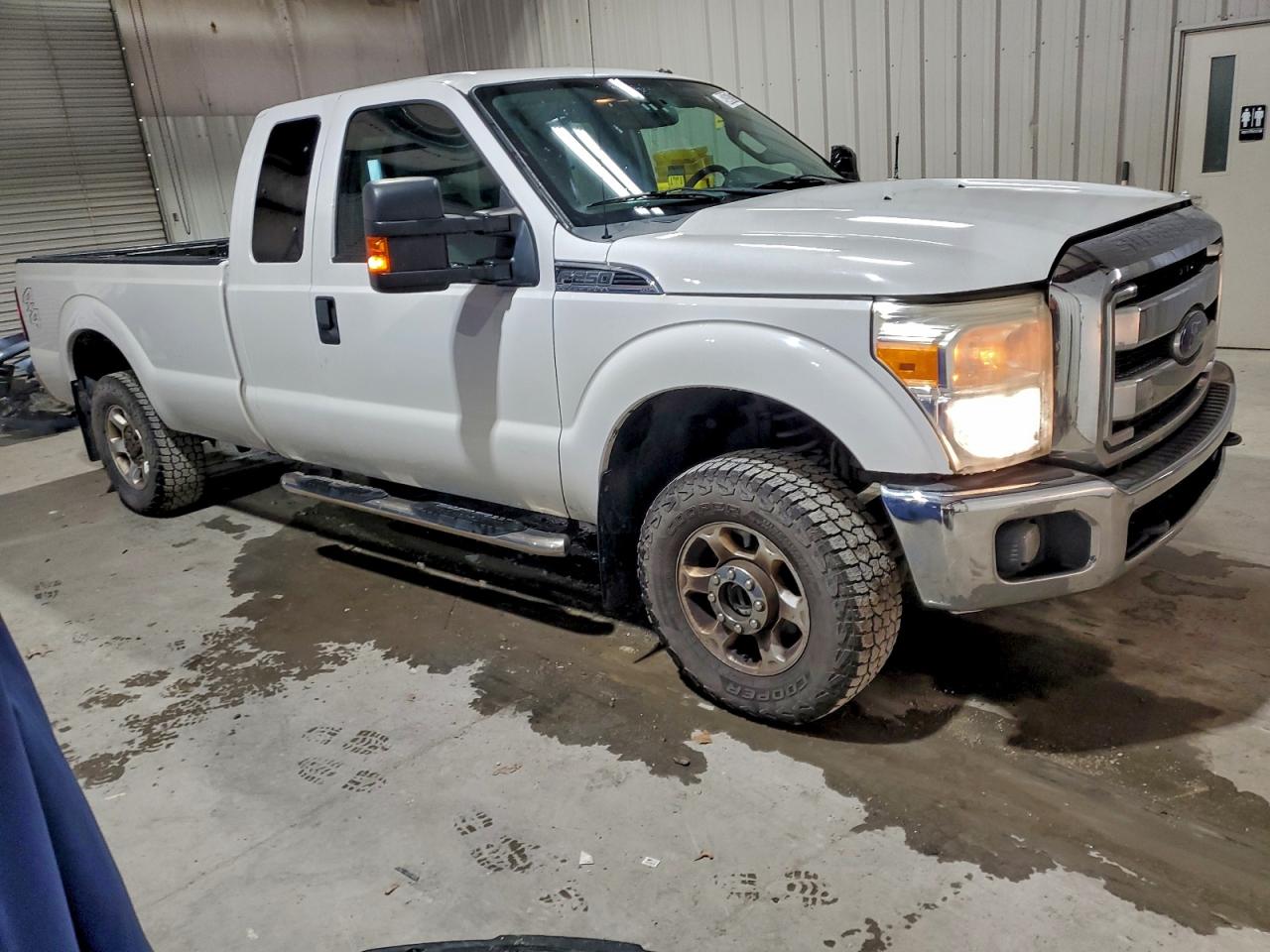 Ford F-250 Super Duty Image 4