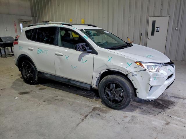 Toyota RAV4 Le Image 4