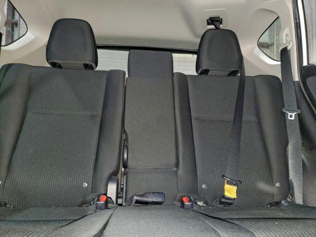 Toyota RAV4 Le Image 3