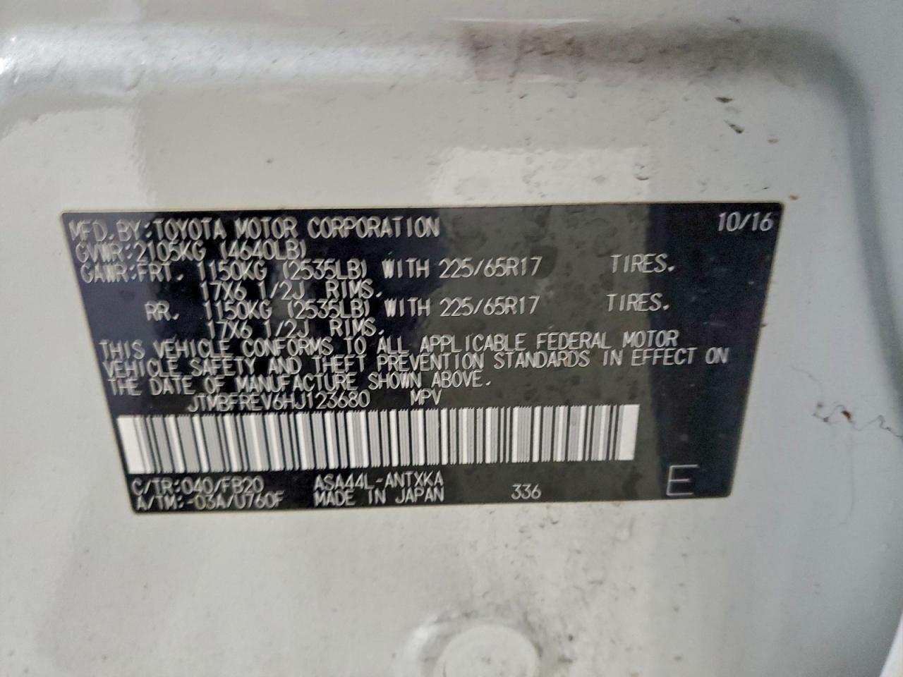 Toyota RAV4 Le Image 13