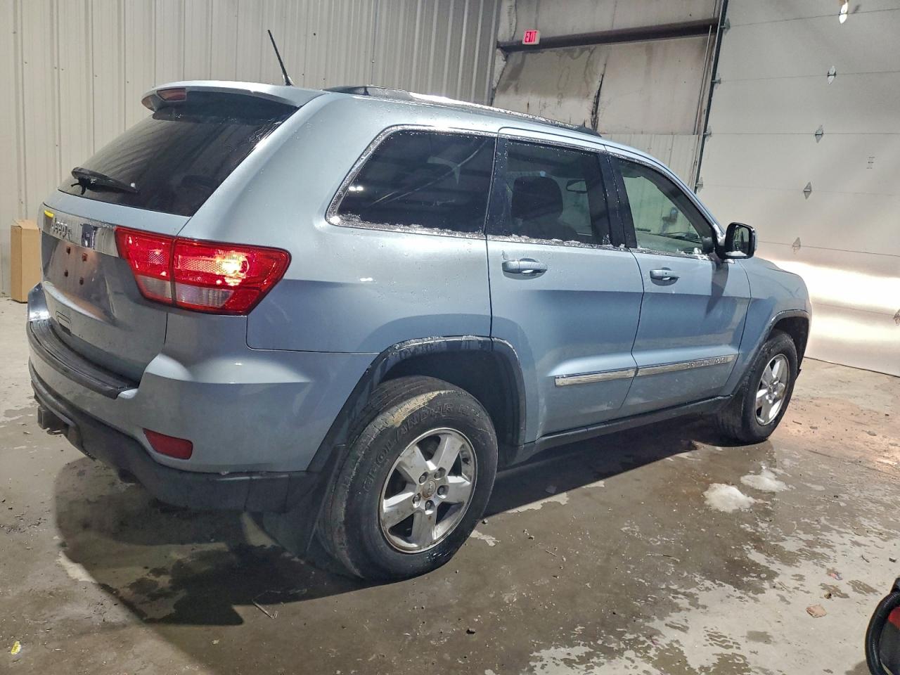 Jeep Grand Cherokee Laredo Image 2