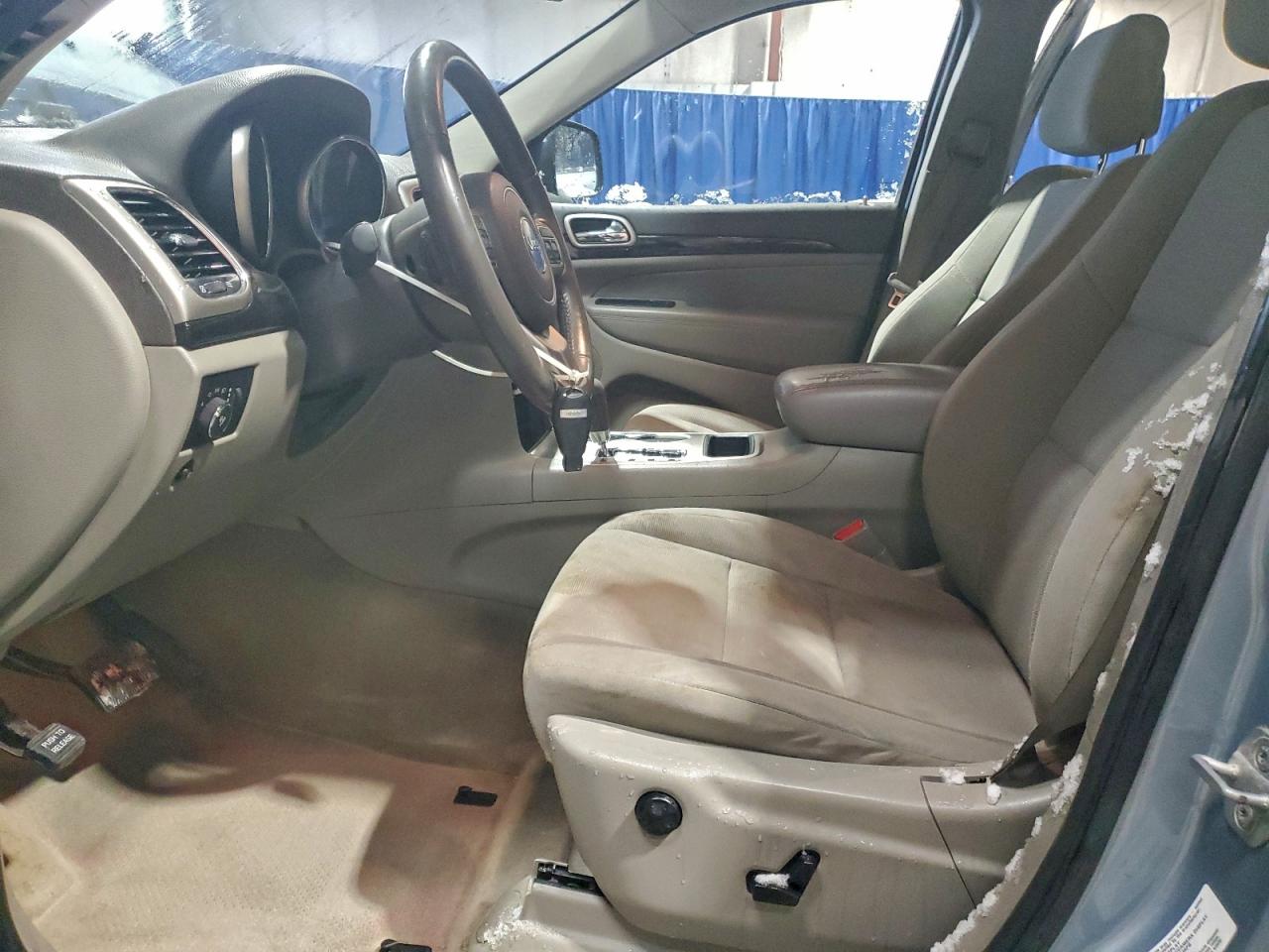 Jeep Grand Cherokee Laredo Image 3