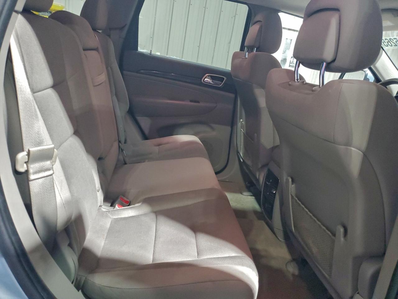 Jeep Grand Cherokee Laredo Image 6