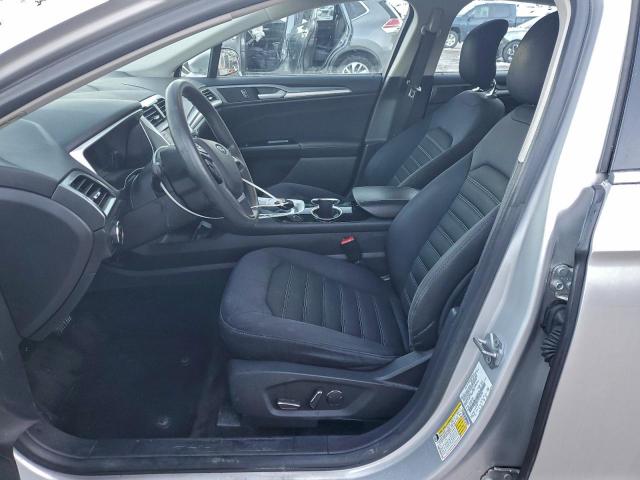 Ford Fusion Se Image 8