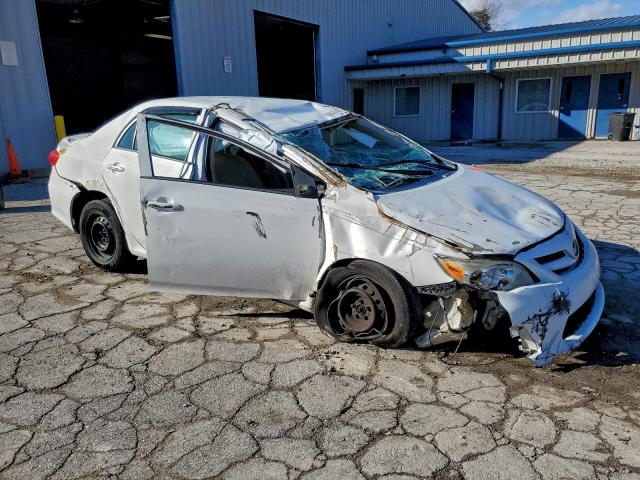 Toyota Corolla Base Image 6