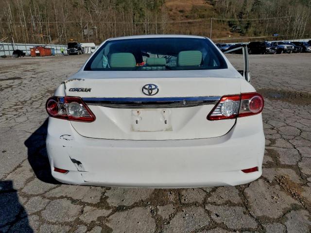 Toyota Corolla Base Image 4
