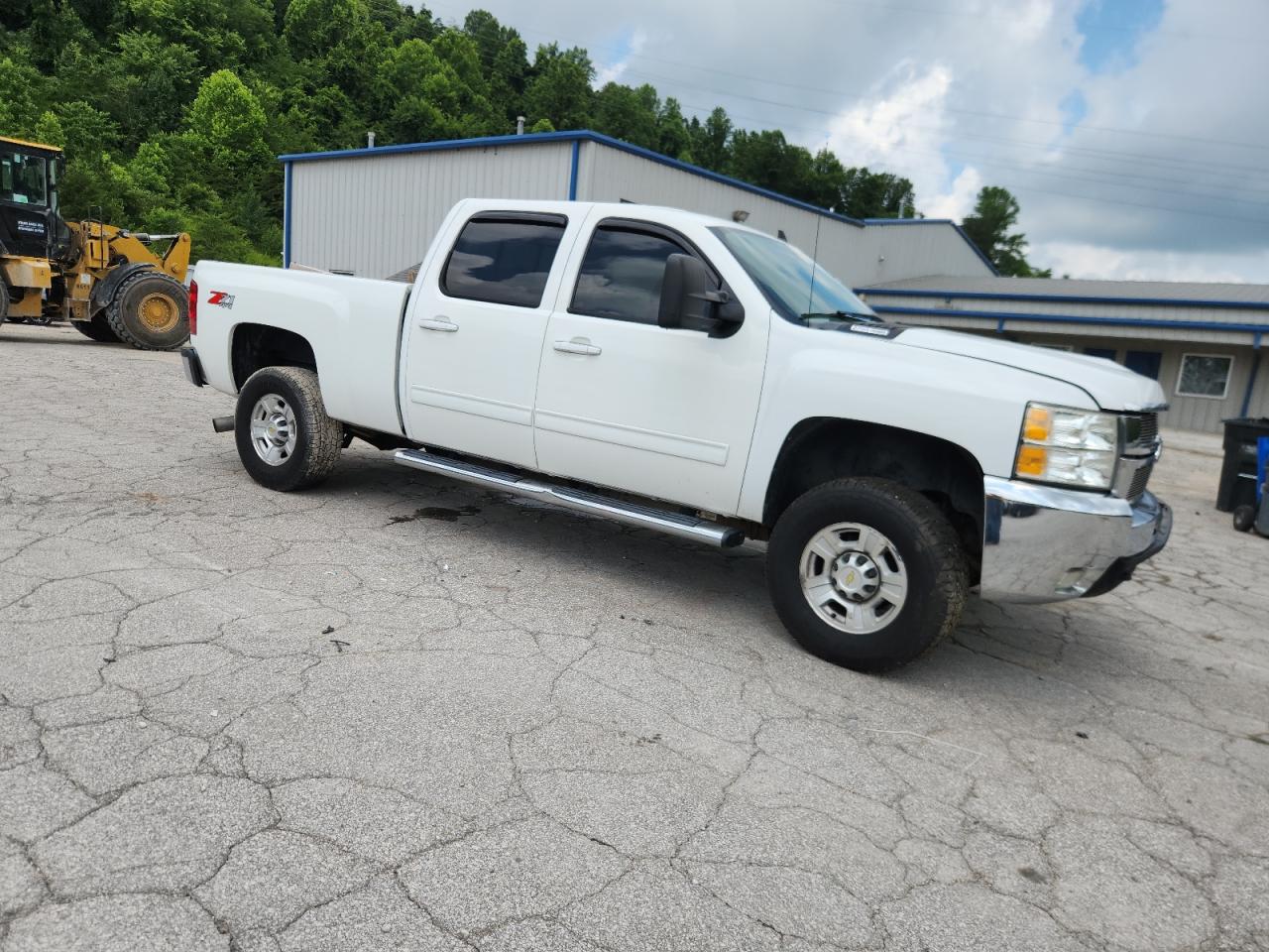 Chevrolet Silverado K2500 Heavy Duty Ltz Image 3